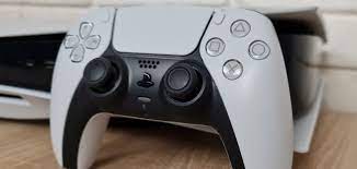 Ps5 Dostepne W 3 Zestawach Konsola Z Grami Lub Akcesoriami Ppe Pl