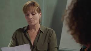 Quand je regarde plus belle la vie j'ai l'impression de regarder les feux de l'amour. Replay Plus Belle La Vie Plus Belle La Vie Indiscretion Lettre Erotique Le Gros Malaise De Blanche Du France 3