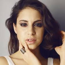 We don't have a biography for almila bagriacik. Almila Bagriacik Alminaresmi Twitter