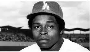 MLB y su apertura a la diversidad