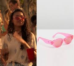 We are a family run business with practices located in south elmsall, ackworth and slaithwaite. Outer Banks Season 1 Episode 1 Kiara S Pink Glasses Shop Your Tv