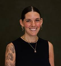 Tara Winston's Instagram, Twitter & Facebook