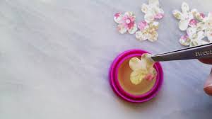 At paper mart, we specialize in dry wax paper at great prices. Diy Flower Globe Happyspinach Etc