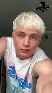 William Monet-White (@william._monett)