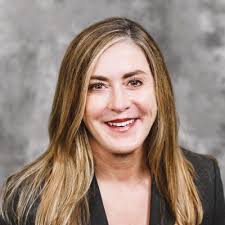 I'd like to thank the entire UnitedHealthcare Pacific NW team for allowing  me to be the face of your amazing efforts. I specifically want to thank  this lady, Michelle Hobbs. Michelle has