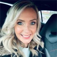 Nikki Atkinson's Instagram, Twitter & Facebook