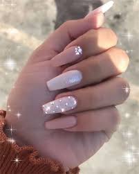 Pretty and clean, a refreshingly muted choice that doesn't grab your attention every time you look down at your fingers — and j.lo just wore the perfect shade that has us. 35 Awesome Light Pink Nail Designs For A Great Look Page 10 Of 35 Beauty Zone X