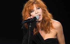View credits, reviews, tracks and shop for the 2019 vinyl release of live 2019 on discogs. Mylene Farmer En Concert A Paris En 2019 La Billetterie Est Ouverte Et C Est Deja L Emeute