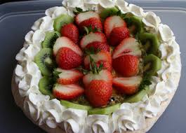 Renyah di luar, tapi ringan dan. Pavlova Resep D Ezkitchen