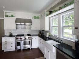 See more ideas about cabinet paint colors, paint colors, painting cabinets. Kitchen Color Schemes For A Classy Environment Goodworksfurniture Small L Shaped Kitchens White Modern Kitchen Kitchen Colour Schemes