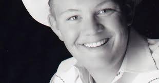 Clancy Davis to perform at benefit for CASA