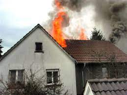 Find many great new & used options and get the best deals for vollmer 43728 h0 brennendes haus at the best online prices at ebay! Kennen Sie Brand Feuer De Seniorenlotse