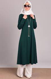 Yazdan Kisa Her Mevsimin Vazgecilmezi Sefamerve Tunik Modelleri Kombinlerinizin Olmazsa Olmaz Parcalari Arasinda Ye Basortusu Modasi Moda Stilleri Abaya Tarzi