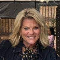 Ashlee Casebeer's Instagram, Twitter & Facebook