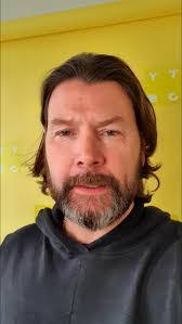 Robert Hanselmann's Instagram, Twitter & Facebook