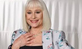 Raffaella carrà (lapresse) gravissimo lutto nel. Brnb0dqlkcxd5m