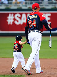With His Son Christopher Before The 2014 Mlb Home Run Derby 7 14 14 Detroit Baseball Mlb Detroit Tigers Detroit Tigers Baseball