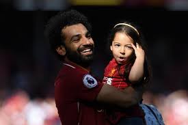 فيفا يتغنى بهدف مكة محمد صلاح.. ويرشحه ليكون 