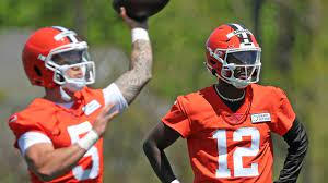 Shedeur Sanders 'not tripping' over Dillon Gabriel's viral comment