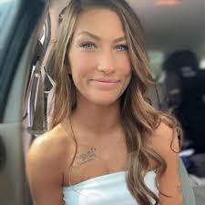 Sentient Bath Sponge in All-Girl Dormitory Wants to Escape