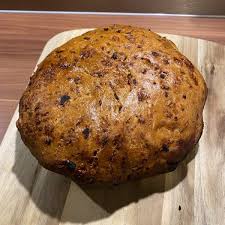 Kase Zwiebel Speck Brot Aus Dem Dutchoven Hobby Griller De Rezept Kochen Und Backen Lebensmittel Essen Speck