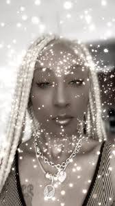 Yvette Hunter's Instagram, Twitter & Facebook