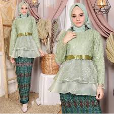 Model Kebaya Wisuda Hijab Terbaru Dan Terbaik 2021 Model Baju Terbaru