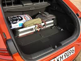 Kia a lancé il y a maintenant un an la troisième génération de sa compacte, la ceed, qui a perdu pour l'occasion son apostrophe. Essai Kia Proceed 2019 La Forme Et La Fonction