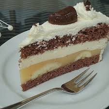 Bananen Eierlikor Torte Von Diana291 Chefkoch Rezept Kuchen Und Torten Lebensmittel Essen Torten