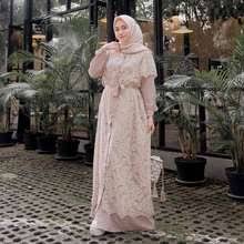 29 ootd kondangan hijab casual kekinian simple dan elegan. Katalog Harga Gaun Pesta Terlengkap Maret 2021 Di Indonesia