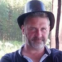 30+ "Robert Jakobsen" profiles