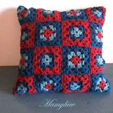 .coussin velours, coussin en lin, coussin en coton, coussin chauffant noyaux de cerises. Housse De Coussin Laine Fait Main Au Crochet Un Grand Marche