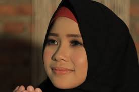 Lirik Lagu Saben Malem Jum'at - Wafiq Azizah Halaman all - Kompas.com
