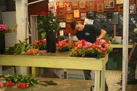 How To Get A Job As A Florist Or In A Flower Shop Floral designs and motifs for artists, needleworkers and craftspeople.