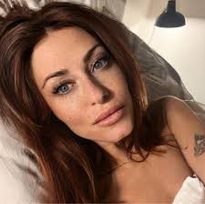 Lorena Delgado Varas (V) delade vidare ett inlägg i sociala medier om att  Israel och ”sionistjudarna” styr länder och individer genom utpressning,  kontroll över banker, och dolt politiskt inflytande. Till Dagens ETC