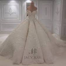 Every Girl Deserves The Best In Her Big Day Here S The Lovely Wedding Dress Made You Lo Ball Gown Wedding Dress Puffy Wedding Dresses Arabic Wedding Dresses