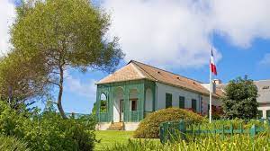 L'ile saint helene est très facilement accessible en transport en commun. L Ile De Sainte Helene S Ouvre Au Tourisme