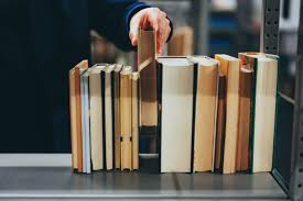 Sally Wesley, the Evangelical Bluestockings, and the Regulation of  Enthusiasm (Chapter 6)