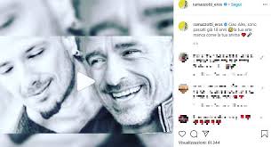Il coma per venticinque giorni, poi il decesso. Alex Baroni Morto 18 Anni Fa Eros Ramazzotti Lo Ricorda Con Un Video Struggente La Tua Arte Manca Come La Tua Anima
