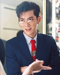 Jun 16, 2021 · 마지막 승부가 종영할 무렵, 당시 갓 출범한 한예종에 1기로 입학한다. Pin On Mens Glasses