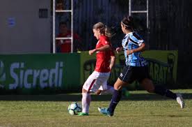 Grêmio e inter tiveram quatro expulsos cada um. Gremio X Internacional Veja Como Assistir Ao Jogo Do Brasileirao Feminino