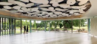 Acoustic Ceiling Panels Ecophon Solo Freedom A Stunning Feature Ceiling Giving The Space Added Textur Acoustic Ceiling Panels Ceiling Panels Ceiling Design