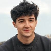 Phillip Pardo's Instagram, Twitter & Facebook