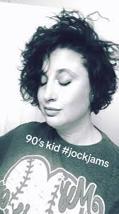 Leslie Pippin's Instagram, Twitter & Facebook