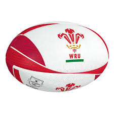 Die rugby nationalmannschaft von wales trägt hier nicht nur ihre heimspiele aus, das stadion wurde auch bereits für finalspiele bei internationalen turnieren, wie der weltmeisterschaft genutzt. Gilbert Wales Unterstutzer Rugby Union Nationalmannschaft Rugby Ball Weiss Rot Fruugo Lu