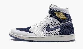 Its first retail debut was on september 3, 2016 in the banned colorway for $185 alongside its air jordan 1 counterpart. Air Jordan 1 Retro Hi Flyknit Derek Jeter Re2pect Stadium Goods