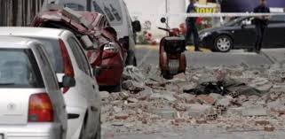 Los terremotos causaron en lorca la muerte de 9 personas, todos ellos de nacionalidad española, y dejaron como saldo unos 260 heridos, según un nuevo recuento de las autoridades locales. Al Menos Ocho Muertos Por Los Dos Terremotos De Lorca