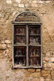 Old Wooden Window In Suakin Sudan Windows And Doors Wooden Windows Old Windows