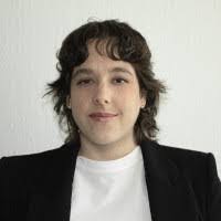 Carolina Carreon's Instagram, Twitter & Facebook