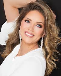 Shelby 🤍 @shelby_lynn_16 . . . #pageantheadshots  #pageantheadshotphotographer #pageantheadshotphotography  #pageanthairandmakeupartist #headshotphotographer #headshotsession  #wvphotographer #beautyphotographer